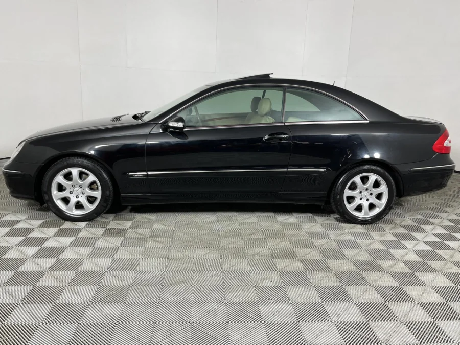 Used 2004 Mercedes-Benz CLK CLK320 coupé Elegance - WeBuyCars The Dome