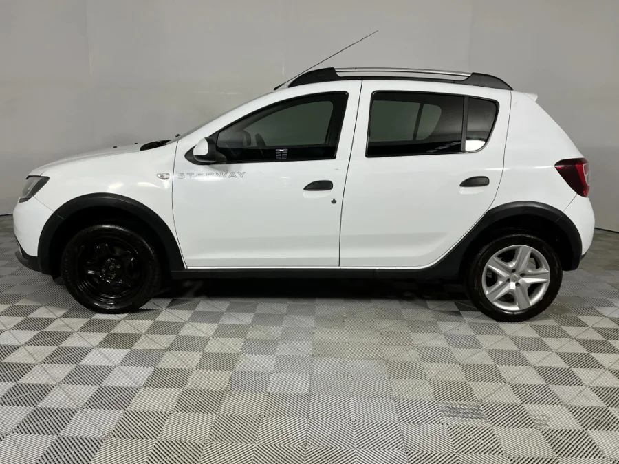 Used 2015 Renault Sandero Stepway 66kW turbo - WeBuyCars Silverlakes