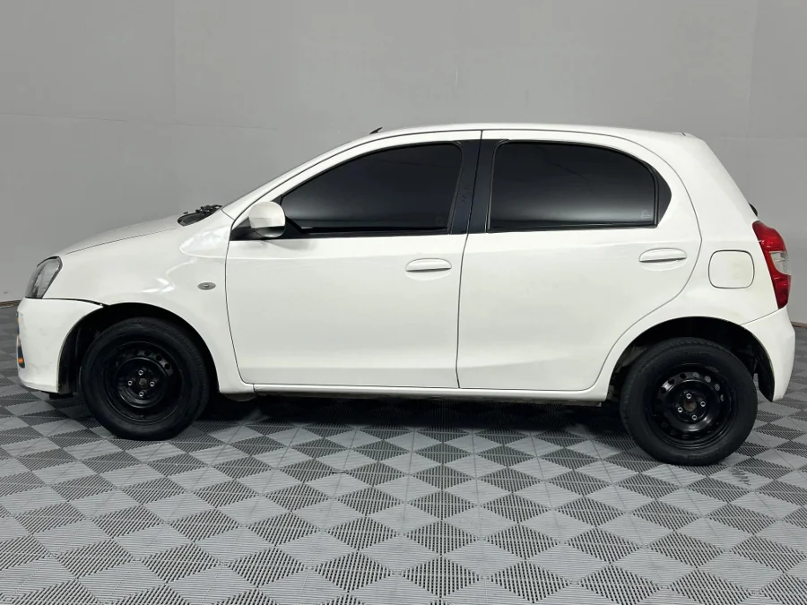 Used 2016 Toyota Etios hatch 1.5 Xi - WeBuyCars Richmond