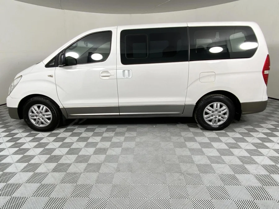 Used 2017 Hyundai H-1 2.5VGTi bus Elite 9-seater - WeBuyCars The Dome Used 2017 Hyundai H-1 2.5VGTi bus Elite 9-seater - WeBuyCars The Dome