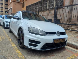 Used 2017 Volkswagen Golf R auto