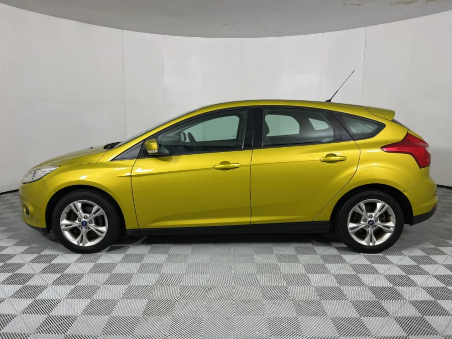 Used 2011 Ford Focus hatch 1.6 Trend - WeBuyCars Gqeberha