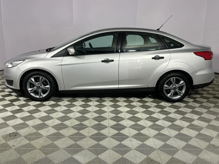 Used 2017 Ford Focus sedan 1.0T Ambiente - WeBuyCars Durban Used 2017 Ford Focus sedan 1.0T Ambiente - WeBuyCars Durban