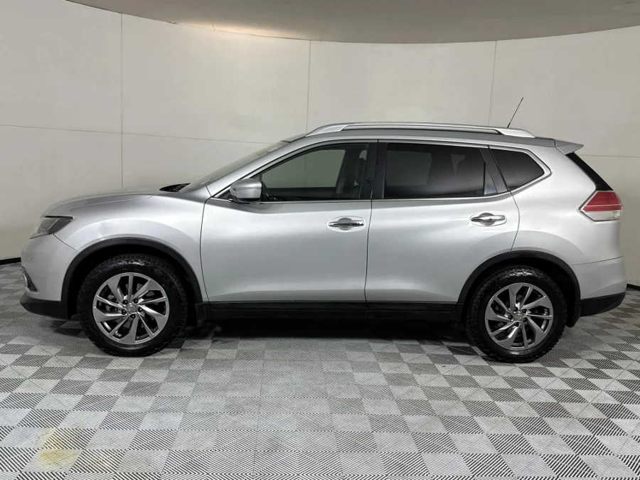 Used 2015 Nissan X-Trail 2.5 4x4 SE - WeBuyCars Midstream