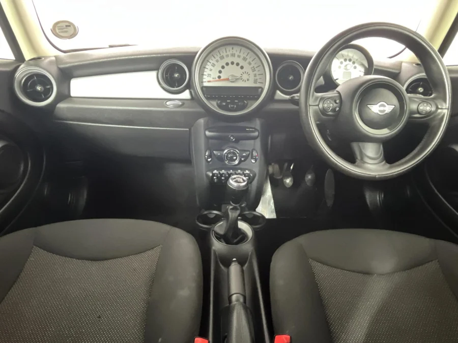 Used 2013 MINI Hatch Cooper - WeBuyCars Montana