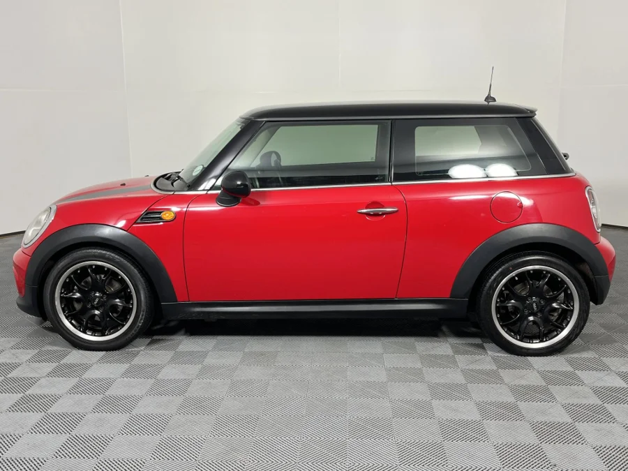 Used 2013 MINI Hatch Cooper - WeBuyCars Montana