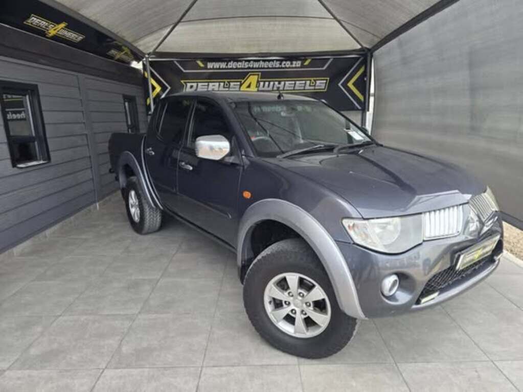 Used 2010 Mitsubishi Triton 3.2DI-D 4x4 double cab automatic