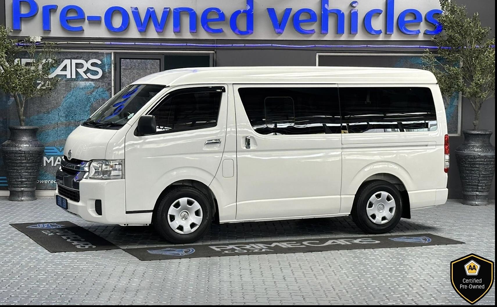 Used 2014 Toyota Quantum 2.7 GL 10-seater bus