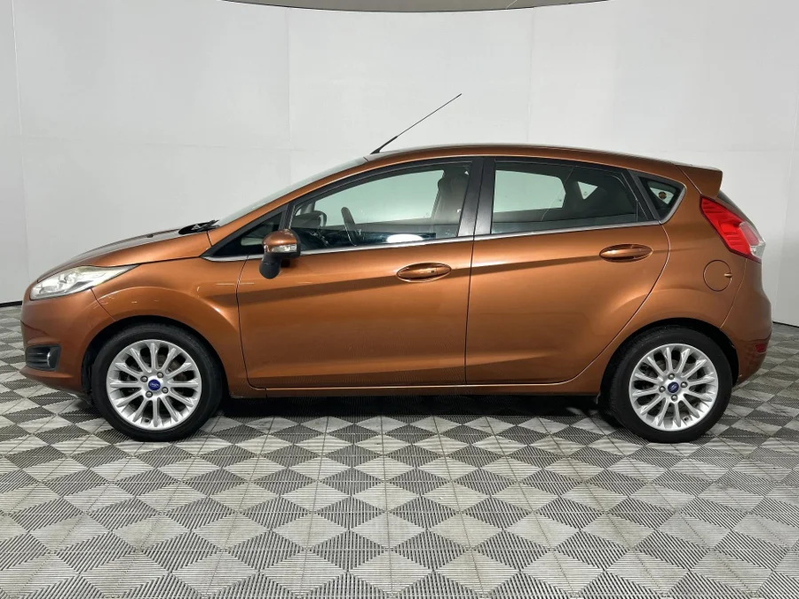 Used 2013 Ford Fiesta 5-door 1.0T Titanium - WeBuyCars Richmond