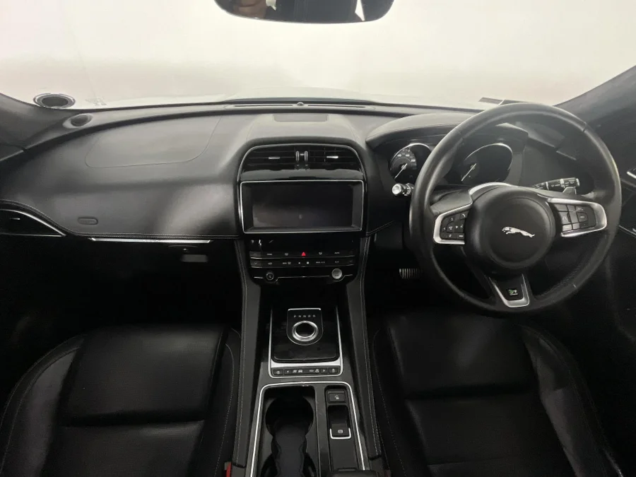 Used 2020 Jaguar F-Pace 25d AWD Chequered Flag - WeBuyCars Richmond