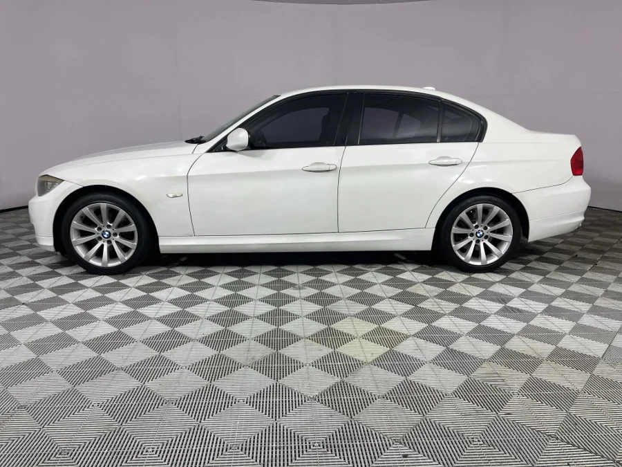 Used 2011 BMW 3 Series 320i auto - WeBuyCars Brackenfell Cape Town