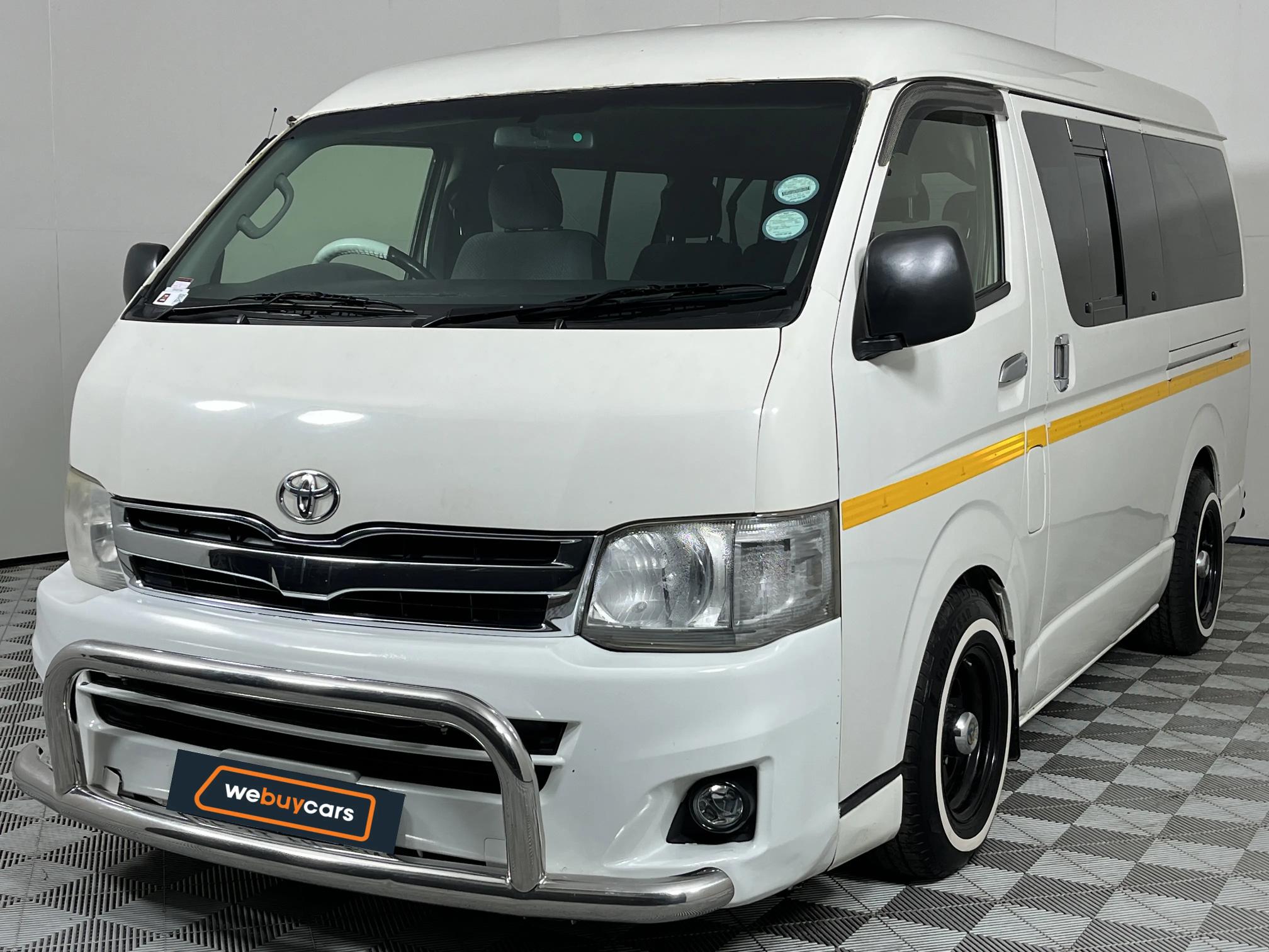 Used 2013 Toyota Quantum 2.5D-4D GL 10-seater bus