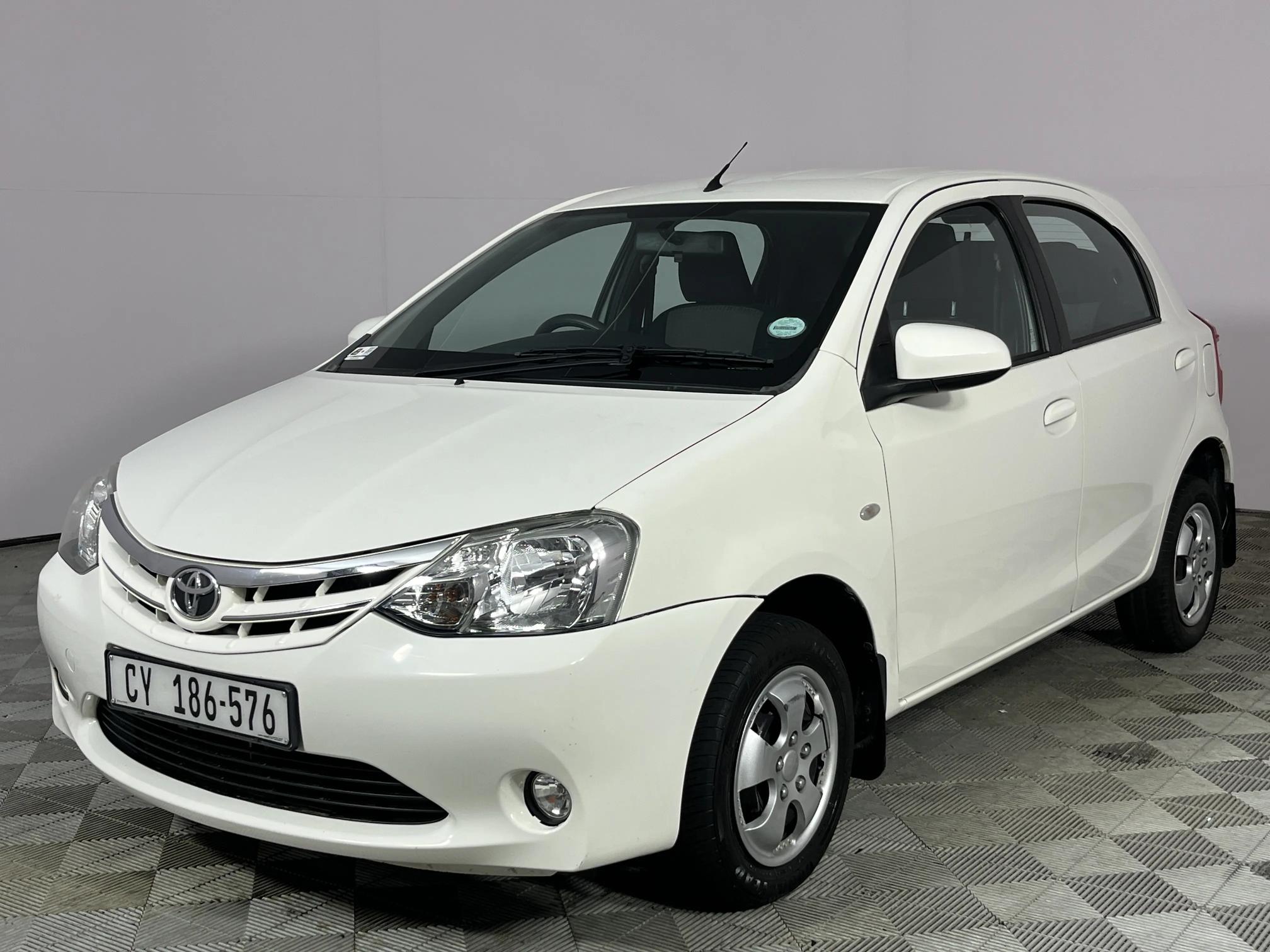 Used 2014 Toyota Etios sedan 1.5 Sprint