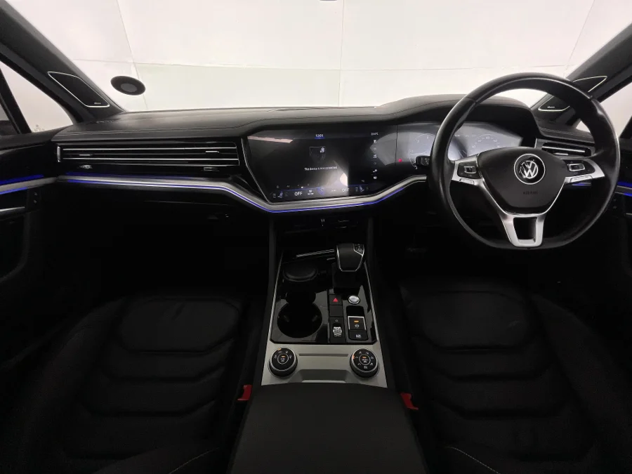 Used 2020 Volkswagen Touareg V6 TDI Executive R-Line - WeBuyCars The Dome