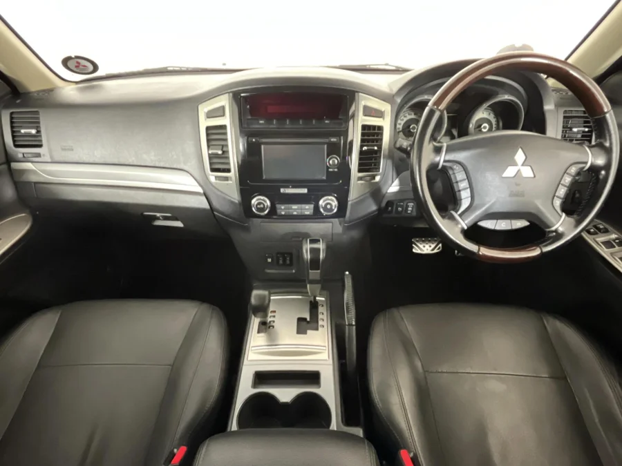 Used 2019 Mitsubishi Pajero 3-door 3.2DI-D GLS Pajero Legend Limited Edition 100 - WeBuyCars JHB South