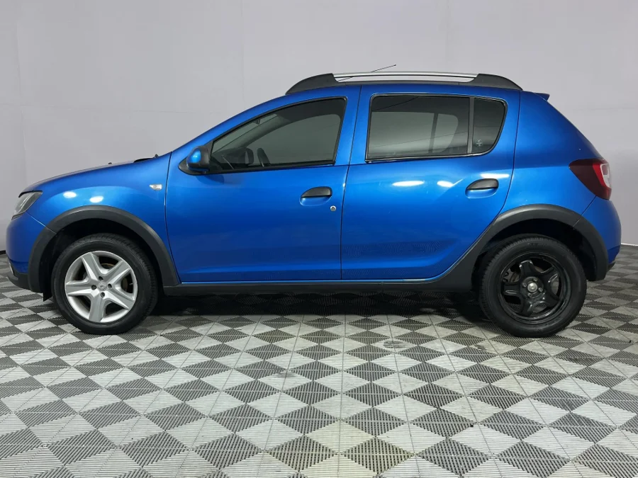 Used 2016 Renault Sandero Stepway 66kW turbo - WeBuyCars Lansdowne Used 2016 Renault Sandero Stepway 66kW turbo - WeBuyCars Lansdowne