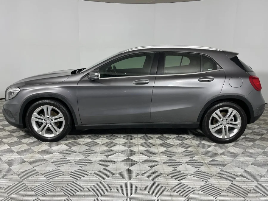 Used 2014 Mercedes-Benz GLA 200 auto - WeBuyCars Lansdowne