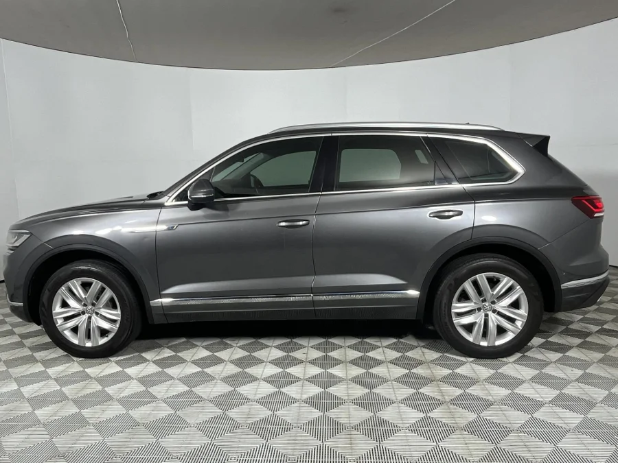 Used 2019 Volkswagen Touareg V6 TDI Luxury - WeBuyCars Richmond