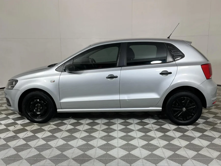 Used 2020 Volkswagen Polo Vivo hatch 1.4 Trendline - WeBuyCars JHB South