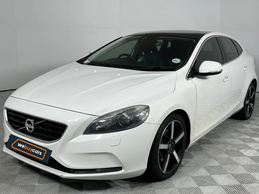 Used 2013 Volvo V40 Cross Country T4 Excel auto - WeBuyCars Richmond Used 2013 Volvo V40 Cross Country T4 Excel auto - WeBuyCars Richmond