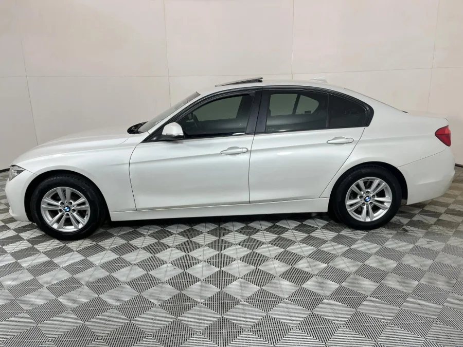 Used 2019 BMW 3 Series 318i auto - WeBuyCars JHB South Used 2019 BMW 3 Series 318i auto - WeBuyCars JHB South