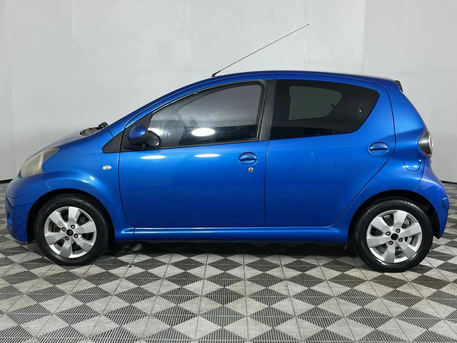 Used 2012 Toyota Aygo 1.0 Wild - WeBuyCars George Used 2012 Toyota Aygo 1.0 Wild - WeBuyCars George