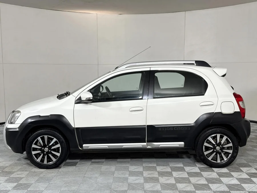 Used 2018 Toyota Etios Cross 1.5 Xs - WeBuyCars Midstream Used 2018 Toyota Etios Cross 1.5 Xs - WeBuyCars Midstream