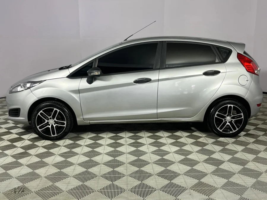 Used 2016 Ford Fiesta 5-door 1.0T Ambiente - WeBuyCars Durban
