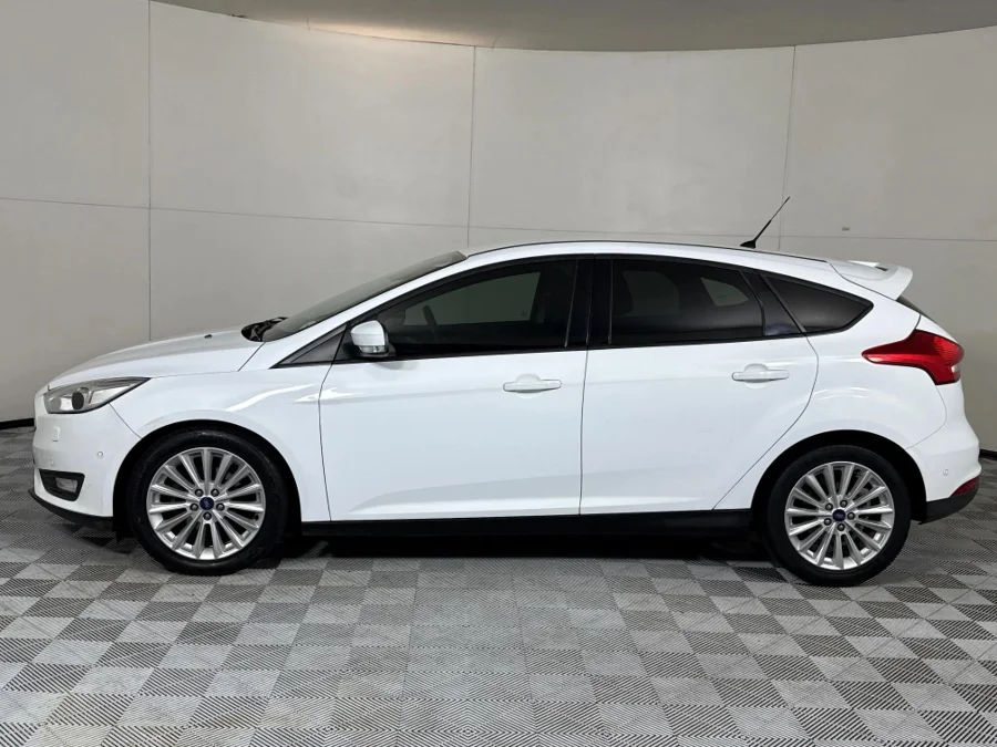 Used 2017 Ford Focus hatch 1.0T Trend auto - WeBuyCars Midstream