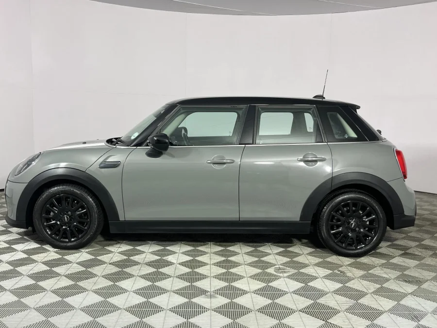 Used 2021 MINI Hatch Cooper Hatch 5-door - WeBuyCars Brackenfell Cape Town