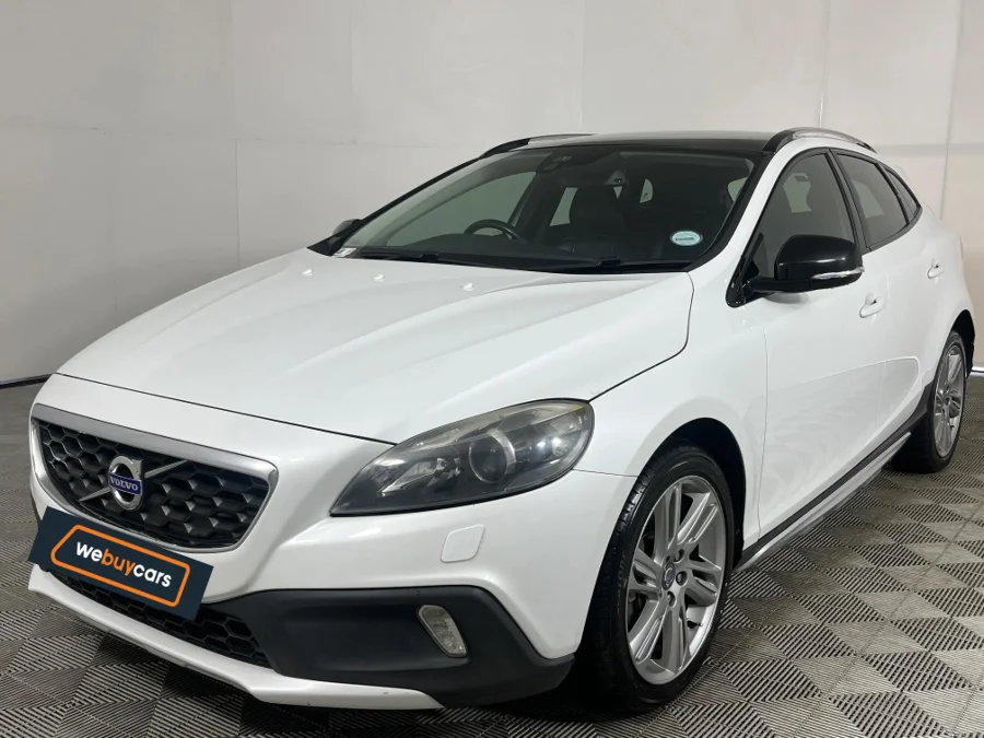 Used 2013 Volvo V40 Cross Country D4 Elite - WeBuyCars George Used 2013 Volvo V40 Cross Country D4 Elite - WeBuyCars George