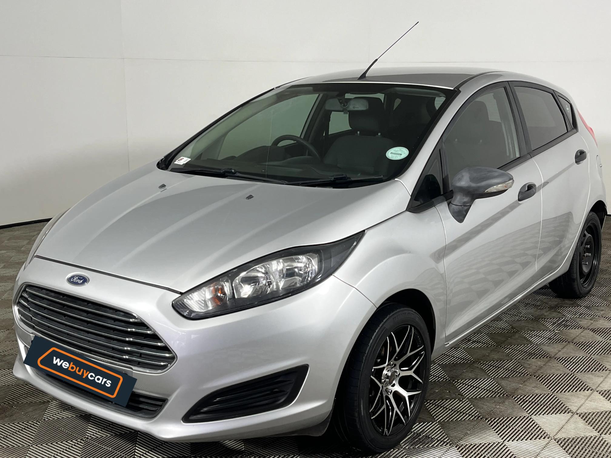 Used 2015 Ford Fiesta 5-door 1.4 Ambiente