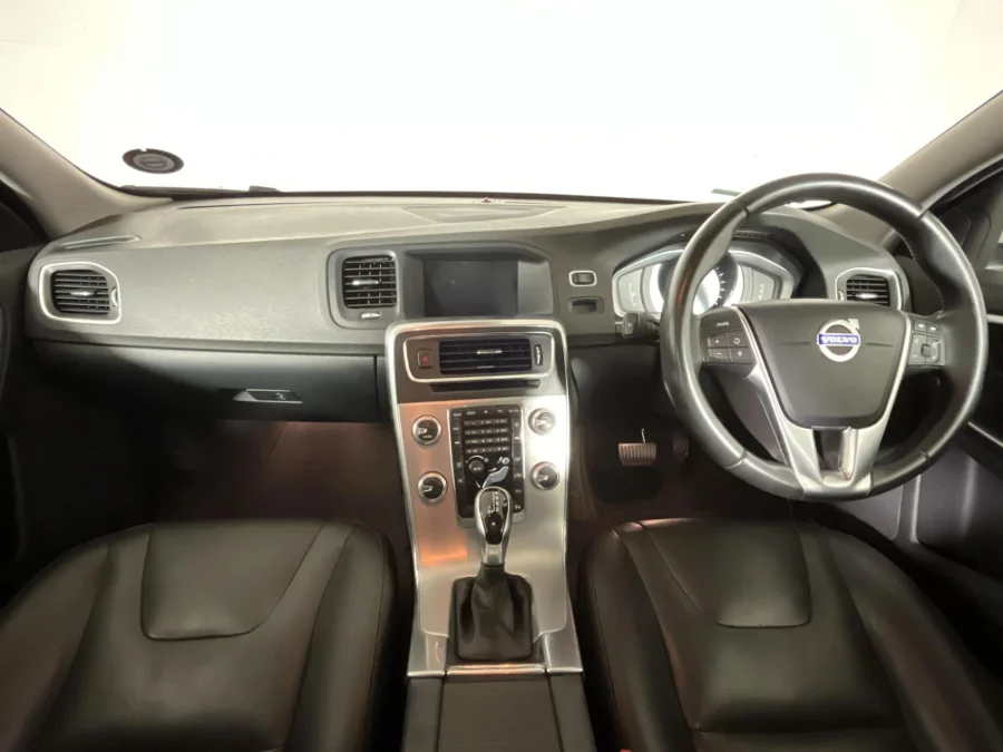 Used 2018 Volvo S60 T4 Momentum - WeBuyCars Germiston