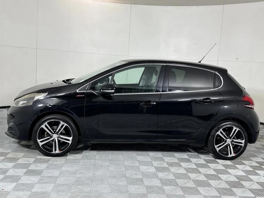 Used 2017 Peugeot 208 1.2T GT Line - WeBuyCars Midstream