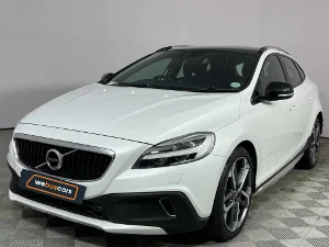 Used 2018 Volvo V40 Cross Country D4 Inscription