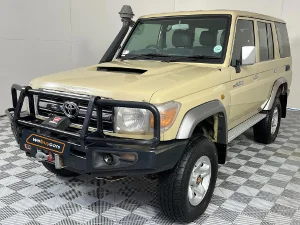 Used 2014 Toyota Land Cruiser 76 4.5D-4D V8 station wagon LX