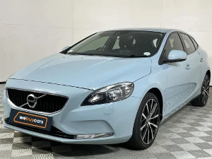 Used 2016 Volvo V40 T3 Momentum