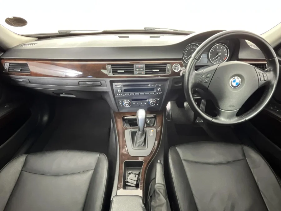 Used 2011 BMW 3 Series 323i auto - WeBuyCars Montana