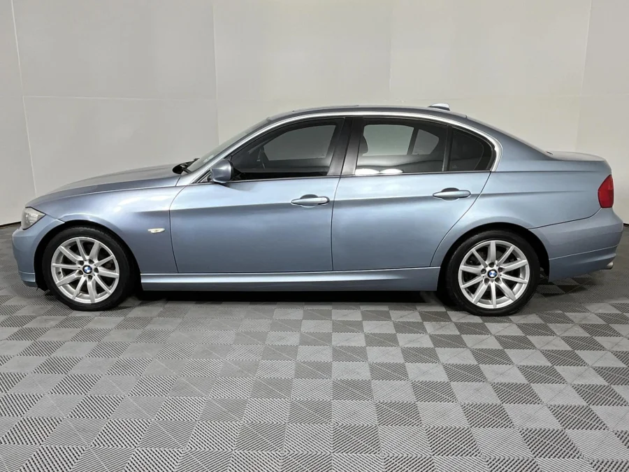 Used 2011 BMW 3 Series 323i auto - WeBuyCars Montana