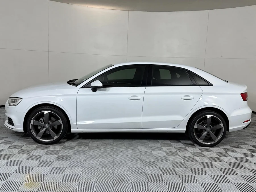 Used 2019 Audi A3 sedan 30TFSI S line - WeBuyCars Midstream Used 2019 Audi A3 sedan 30TFSI S line - WeBuyCars Midstream