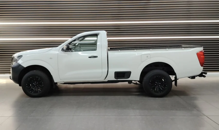 Used 2023 Nissan Navara 2.5 single cab XE - BOTHA AND DEYSEL EXECUTIVE MOTORS Used 2023 Nissan Navara 2.5 single cab XE - BOTHA AND DEYSEL EXECUTIVE MOTORS