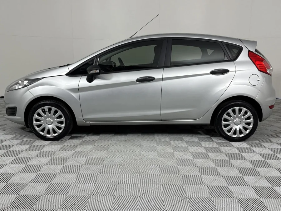 Used 2017 Ford Fiesta 5-door 1.0T Ambiente - WeBuyCars Vereeniging