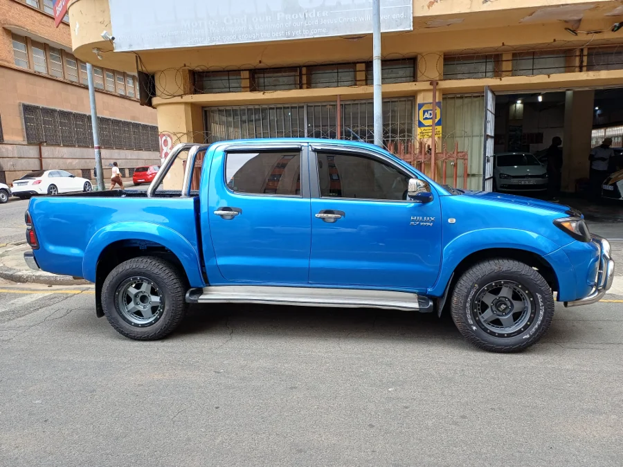 Used 2007 Toyota Hilux 2.7 double cab Raider - Ellas Auto