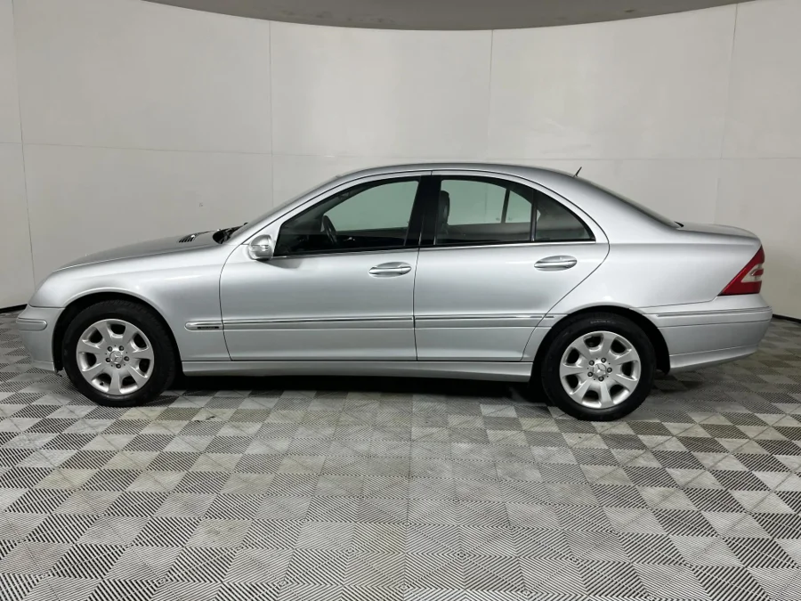Used 2006 Mercedes-Benz C-Class C200 Kompressor Elegance Touchshift - WeBuyCars Riverhorse Used 2006 Mercedes-Benz C-Class C200 Kompressor Elegance Touchshift - WeBuyCars Riverhorse
