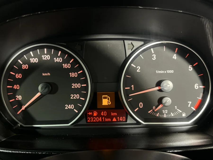 Used 2010 BMW 1 Series 118i 3-door - WeBuyCars Germiston