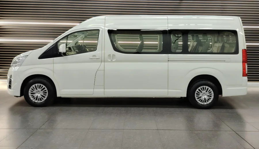 Used 2020 Toyota Quantum 2.8 SLWB bus 14-seater GL manual - BOTHA AND DEYSEL EXECUTIVE MOTORS