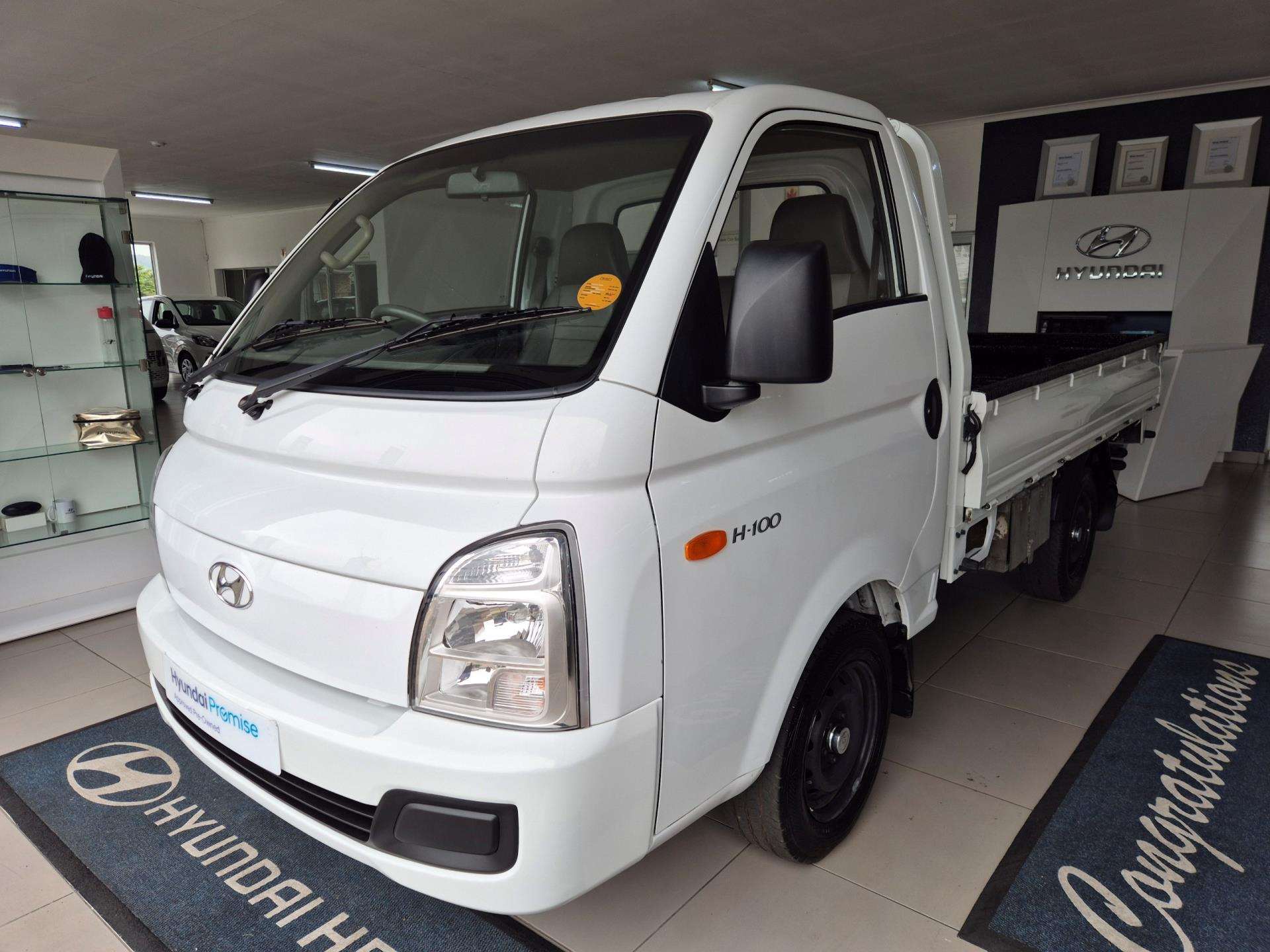 Used 2022 Hyundai H-100 Bakkie 2.6D deck