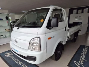 Used 2022 Hyundai H-100 Bakkie 2.6D deck