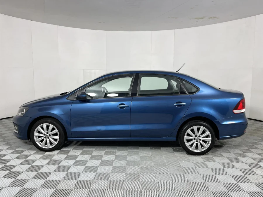 Used 2017 Volkswagen Polo sedan 1.6 Comfortline - WeBuyCars Gqeberha