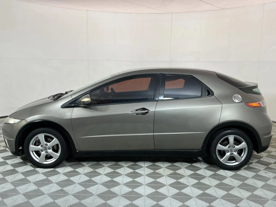 Used 2006 Honda Civic sedan 1.8 LXi - WeBuyCars JHB South Used 2006 Honda Civic sedan 1.8 LXi - WeBuyCars JHB South